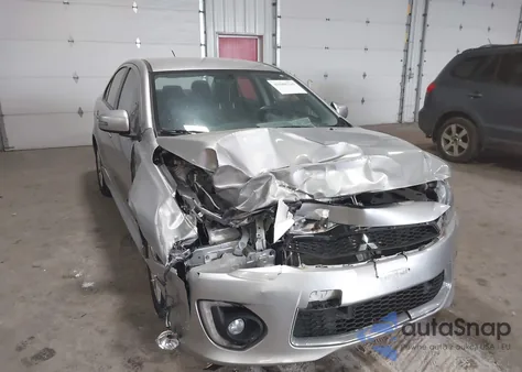 2016 Mitsubishi Lancer Es из США, поврежденный, VIN JA32U2FU5GU005392